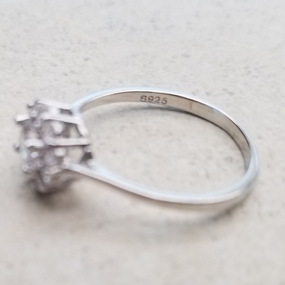 0.8ct TW Sterling Ring - Picture 5 of 8